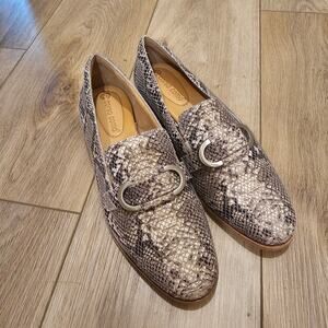 NWOT Corso Como Clarrah Leather Snake Print Loafer Size 7